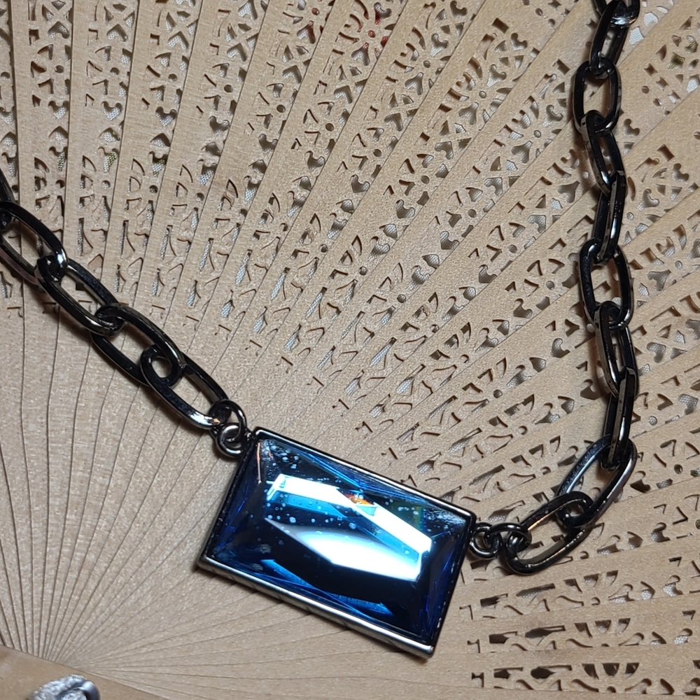Rectangular Blue Pendant Necklace - image 4